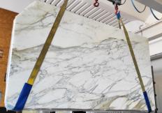 Fornitura lastre grezze 0.8 cm in marmo CALACATTA BORGHINI CL0259. Dettaglio immagine fotografie 