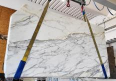 Fornitura lastre grezze 0.8 cm in marmo CALACATTA BORGHINI CL0259. Dettaglio immagine fotografie 