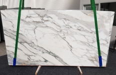 Fornitura lastre grezze lucide 2 cm in marmo naturale CALACATTA BORGHINI 1209. Dettaglio immagine fotografie 