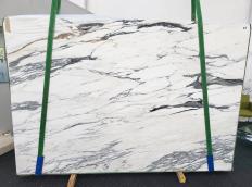 Fornitura lastre grezze levigate 0.8 cm in marmo naturale CALACATTA CORCHIA 1622. Dettaglio immagine fotografie 
