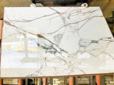 Fornitura lastre grezze 2 cm in marmo CALACATTA MACCHIAVECCHIA 3193. Dettaglio immagine fotografie 