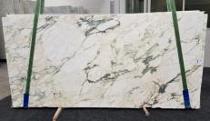 Fornitura lastre grezze lucide 0.8 cm in marmo naturale CALACATTA MONET 1067. Dettaglio immagine fotografie 