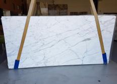 Fornitura lastre grezze 2 cm in marmo CALACATTA VAGLI VENA FINA U0134. Dettaglio immagine fotografie 