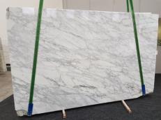 Fornitura lastre grezze 2 cm in marmo CALACATTA VAGLI VENA FINA GL 1128. Dettaglio immagine fotografie 