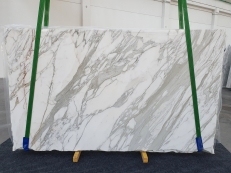 Fornitura lastre grezze lucide 2 cm in marmo naturale CALACATTA 1228. Dettaglio immagine fotografie 