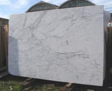 Fornitura lastre grezze 3 cm in marmo STATUARIETTO E-US524. Dettaglio immagine fotografie 