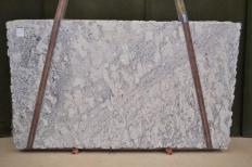 WHITE ICE Suministro (Brasil) de planchas pulidas en granito natural 2620 , BND28620 