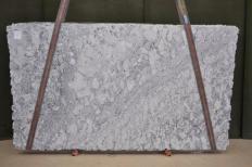 WHITE ICE Suministro (Brasil) de planchas pulidas en granito natural 2620 , BND28621 