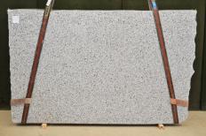 Fornitura lastre grezze lucide 3 cm in granito naturale VALE NEVADA 2593. Dettaglio immagine fotografie 
