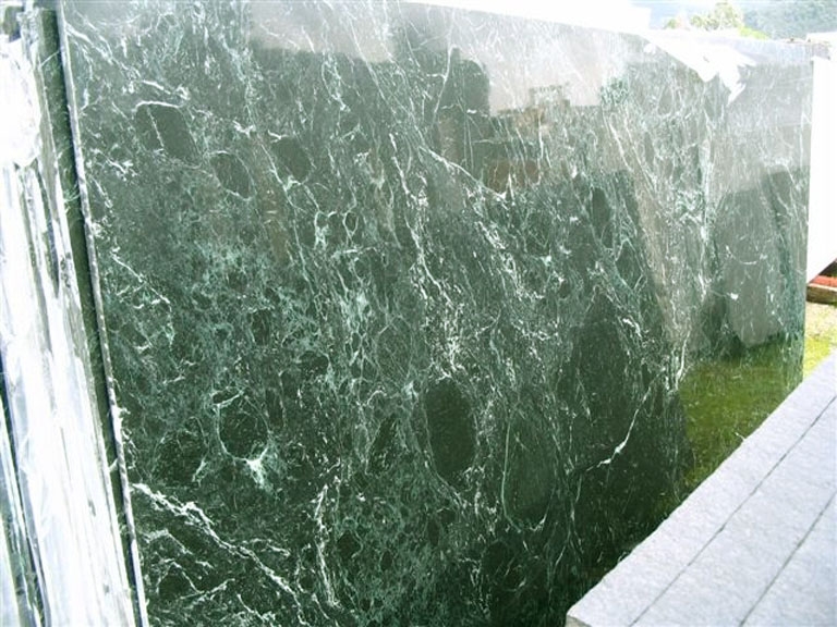 VERDE RAMEGGIATO Fornitura (Italia) di lastre grezze lucide in marmo naturale SRC25122 
