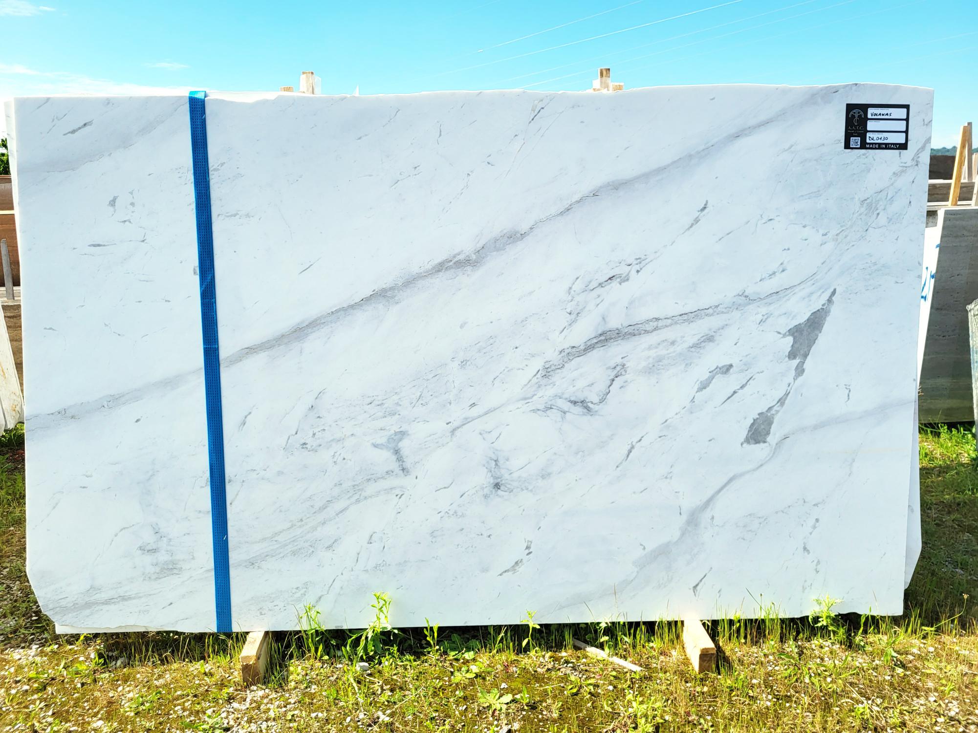 VOLAKAS Fornitura Veneto (Italia) di lastre grezze levigate in marmo naturale VOLAKAS.  DL0130 , Slab #08 