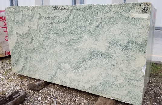 Vert d’Estours 1 blocco marmo francese grezzo Face B,  279.4 x 149.9 x 162.6 cm pietra naturale (venduto in Veneto, Italia) 